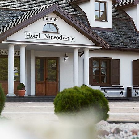 Hotel Nowodwory Цехановец Экстерьер фото